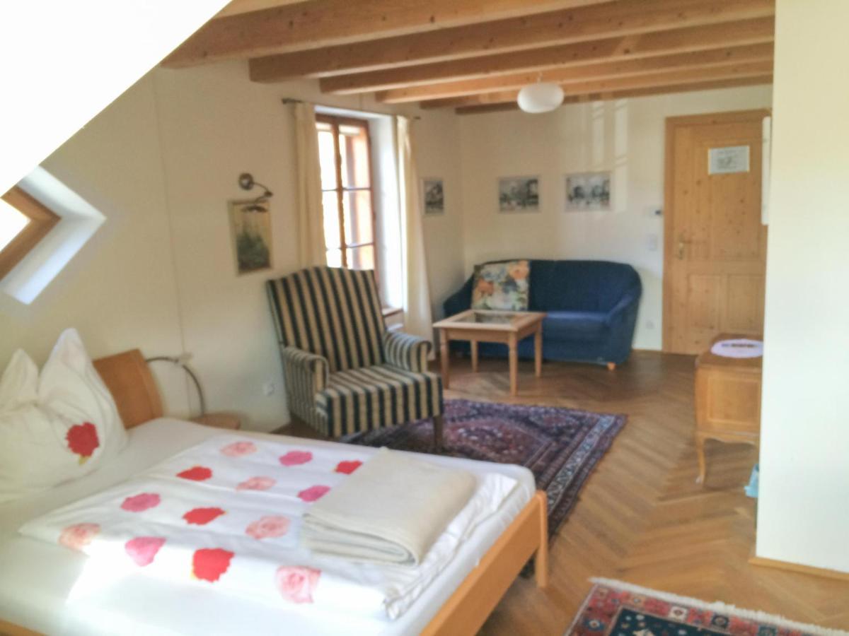 Bed & Breakfast Schweizerhof Am 3*
